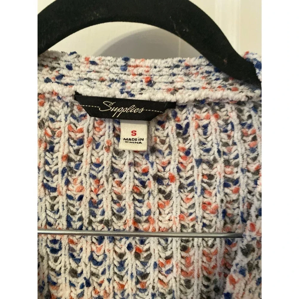 𝅺Supplies cardigan - Picture 2 of 3